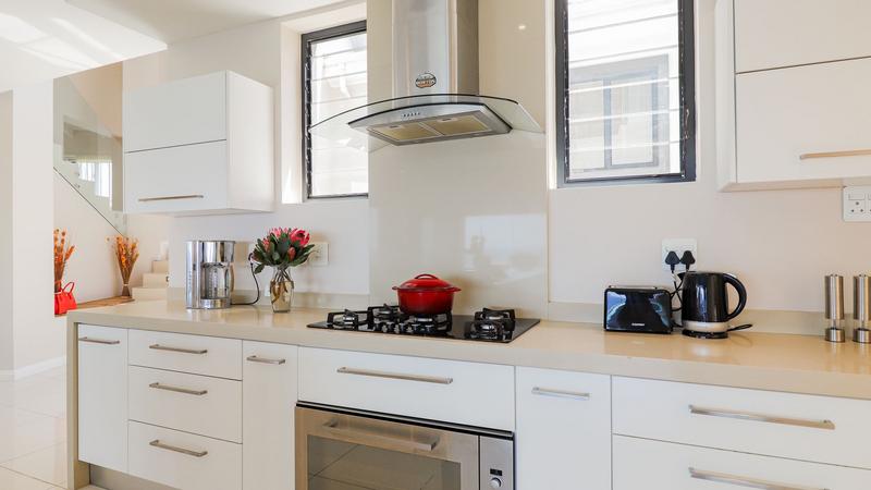 To Let 5 Bedroom Property for Rent in Pinnacle Point Golf Estate Western Cape